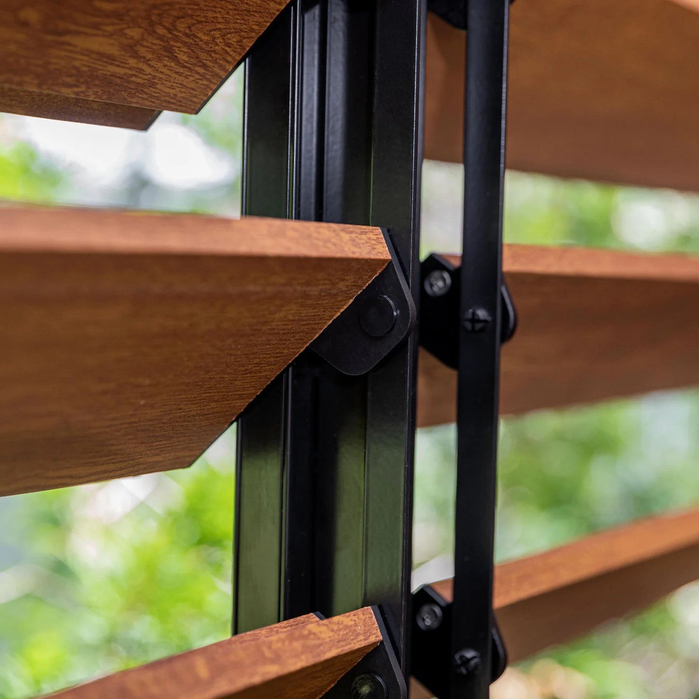 Cabana Golf Louvered Side Panels Outdoor Golf Simulator