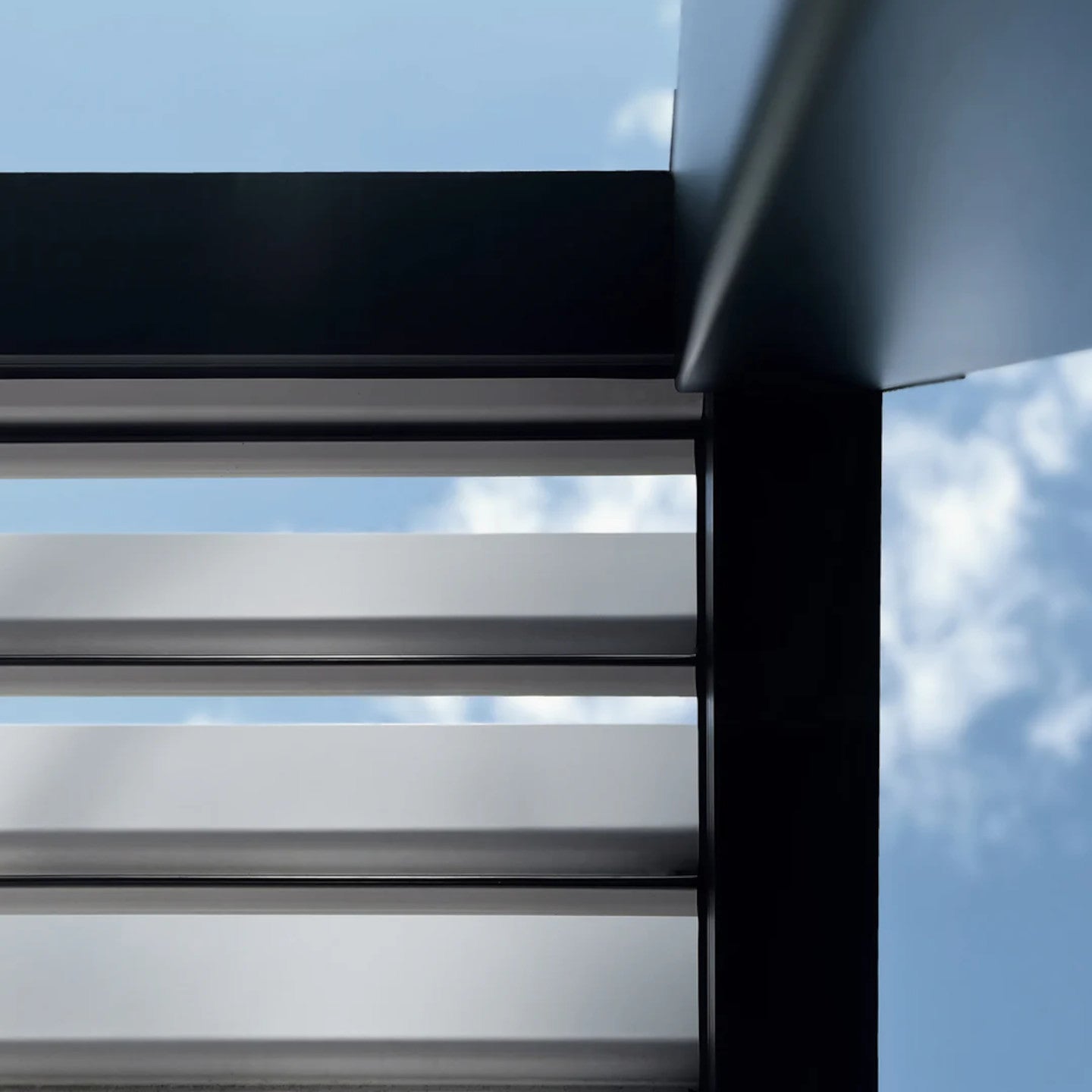 Cabana Golf Luxury Finishes Outdoor Golf Simulator